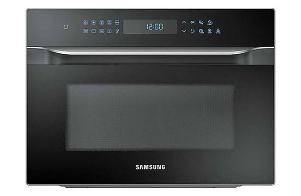 Forradalom a konyhában: a Samsung HotBlast™ technológia felgyorsítja a sütés-főzést