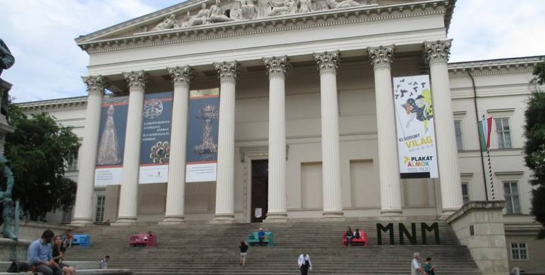 Állami díjakkal és kitüntetésekkel gazdagodik a Nemzeti Múzeum gyűjteménye