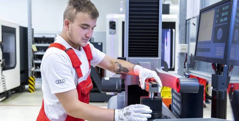 Az Audi Hungaria más szervezetek részére is elérhetővé teszi szakképzési rendszerét
